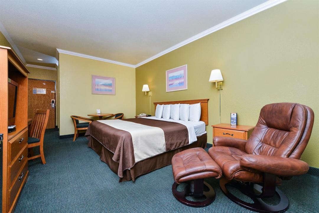Queen Suite